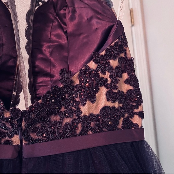 MADISON JAMES Elegant Purple Floral Lace Maxi Formal Ball Gown - Picture 9 of 17